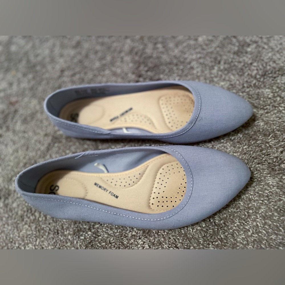 So. Women’s Light Blue Flats Size 9